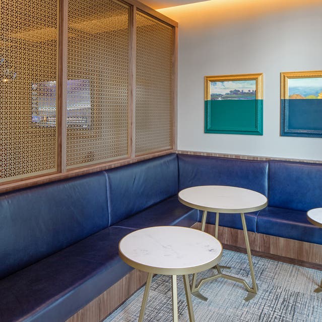 Rivage Apartments - Business Center with Comfortable Seating and Tables